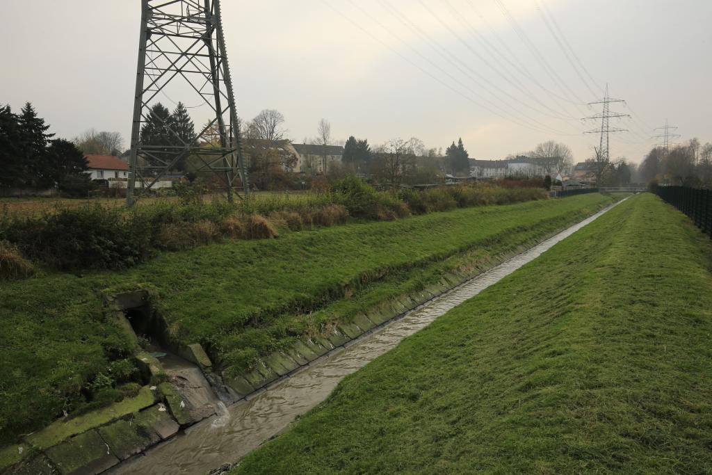 Emscher Nebenlauf (Foto: EGLV / Rupert Oberhäuser)